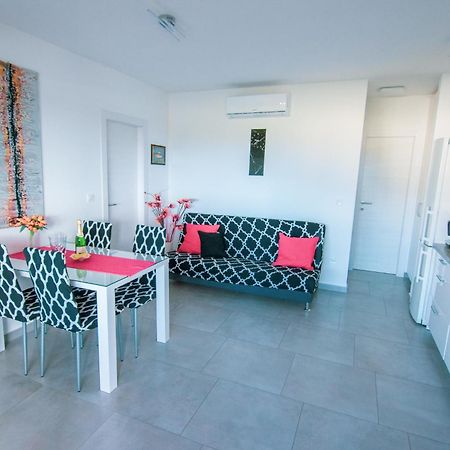 Apartment Maja Medulin Bagian luar foto